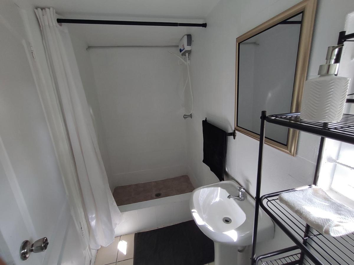 Montego Bay Garden Studio 外观 照片