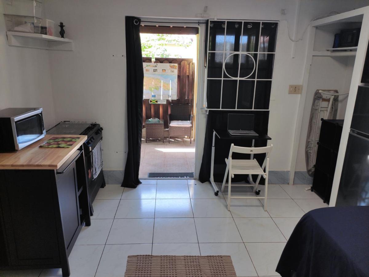 Montego Bay Garden Studio 外观 照片